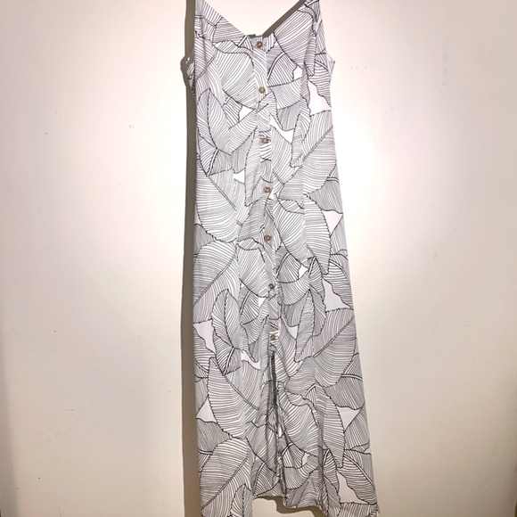 NWT Sienna Sky Summer Dress in Black and White Leaf Pattern Size XS - Picture 4 of 7